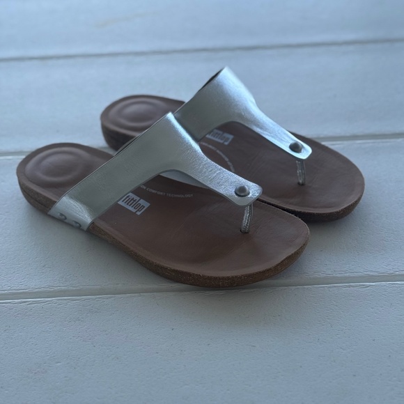 Fit Flop Silver Sandal Size 9 - Picture 1 of 4